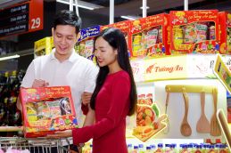 Tường An lần đầu kết hợp trọn bộ gia vị trong các hộp quà tết 2025 Dsc 7111